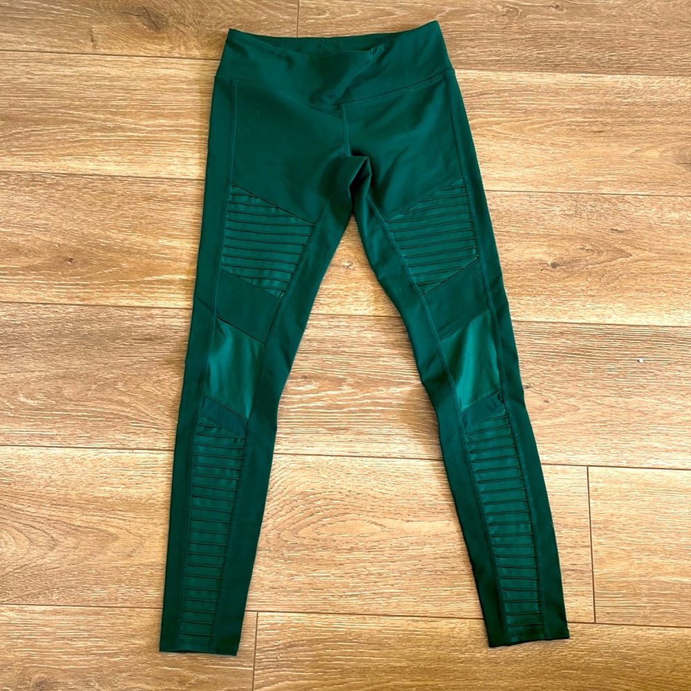 ALO MALDIVAS GREEN LEGGINGS
